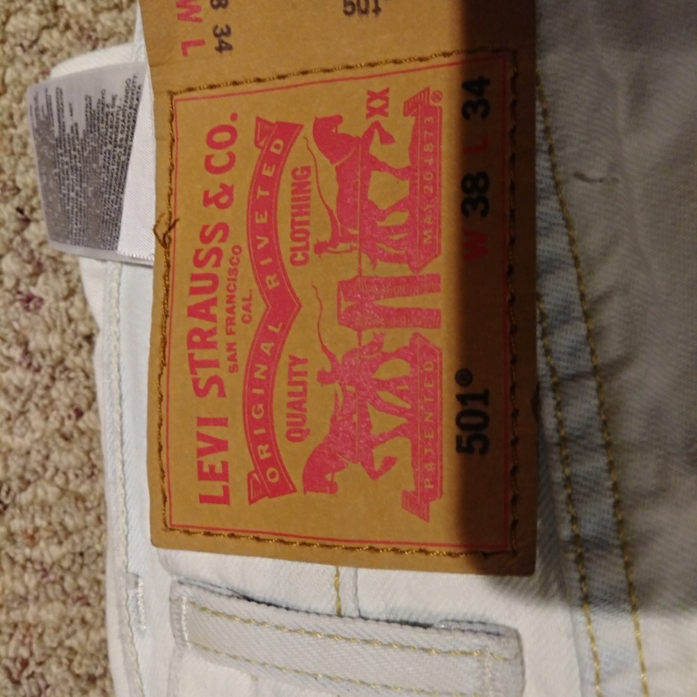 Levis